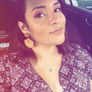 Meet your Posher, Karina